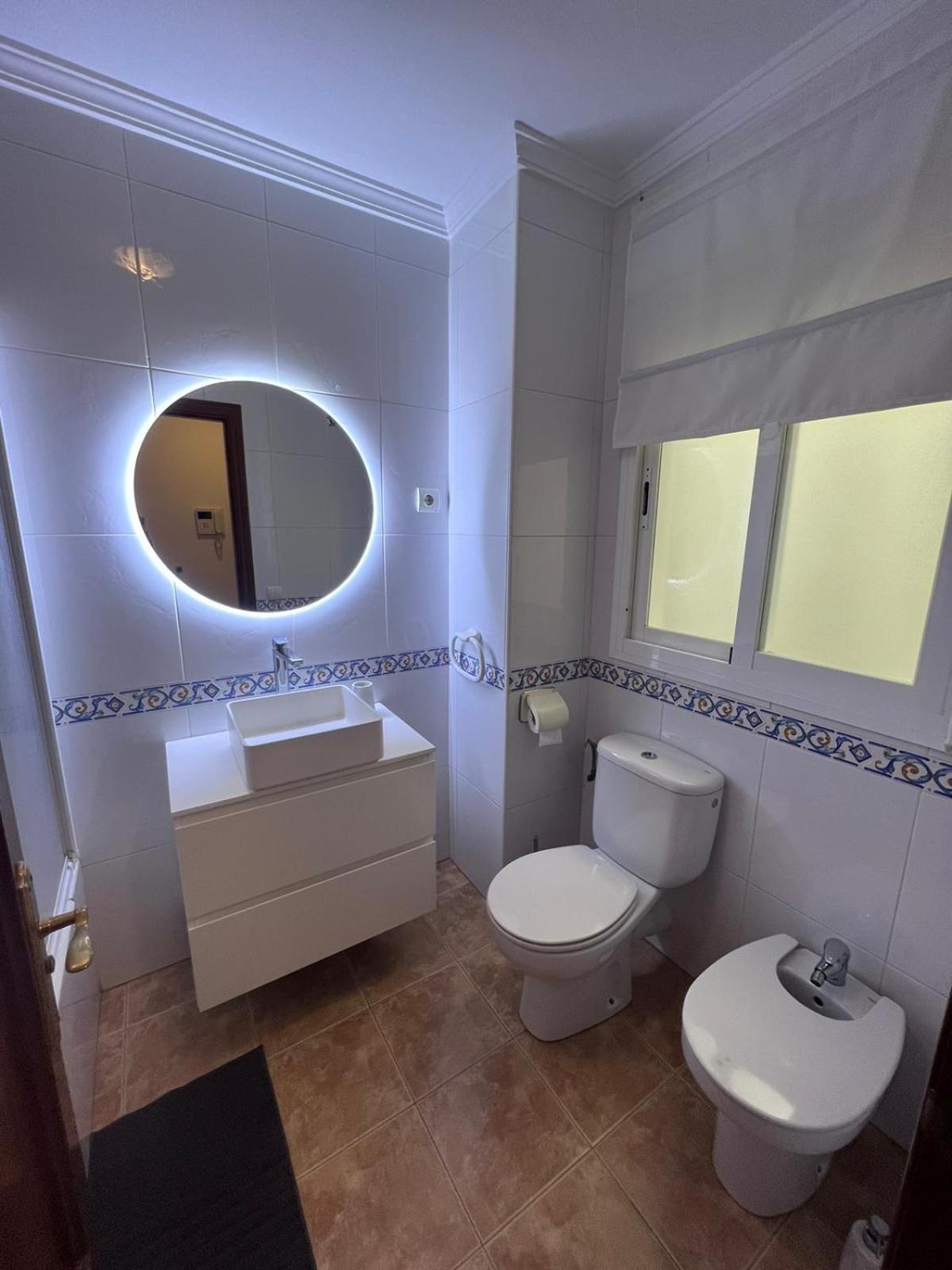 Apartamentos La Caleta Caleta De Velez Buitenkant foto