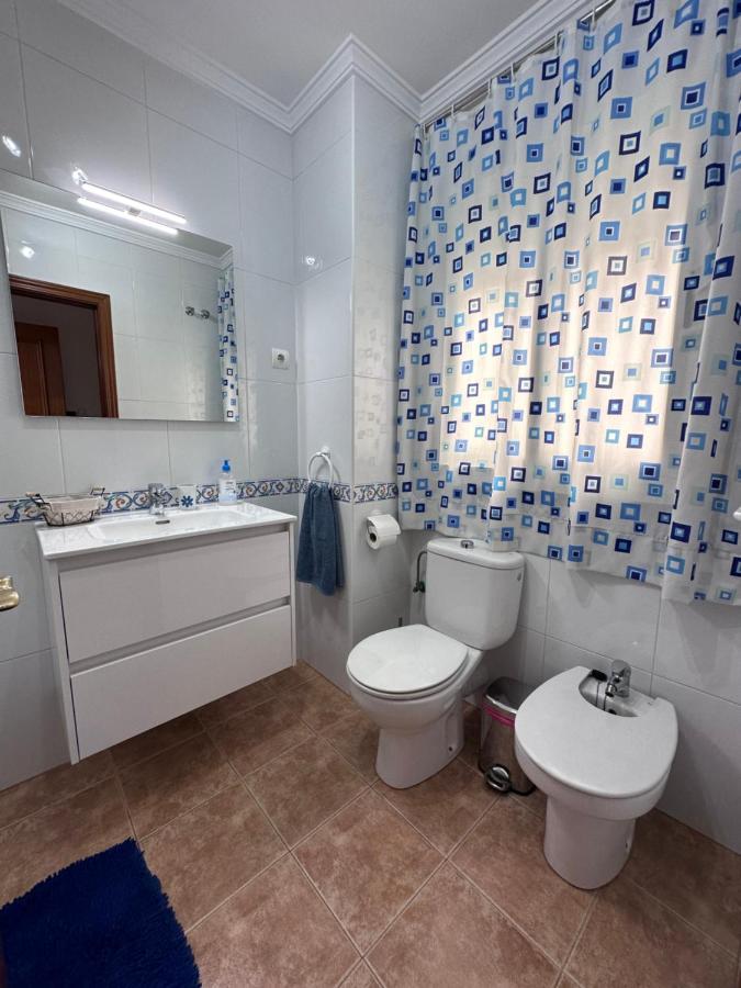 Apartamentos La Caleta Caleta De Velez Buitenkant foto